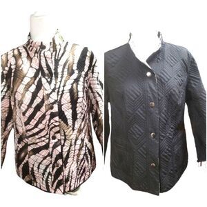 Chico's Quilted Jacket Reversible Pink, Black Stylized Animal Pattern SZ 12